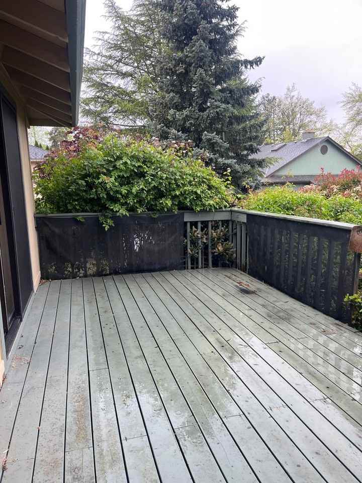 2453 Republic Way - Photo 5 of 35