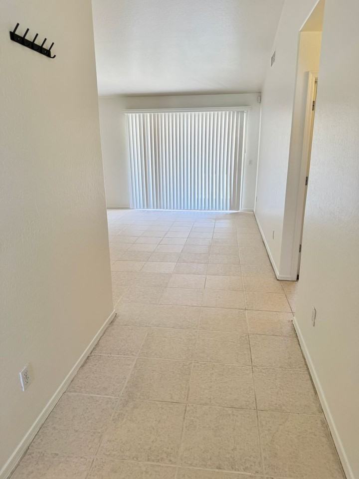 9227 W Purdue Ave - Photo 4 of 30