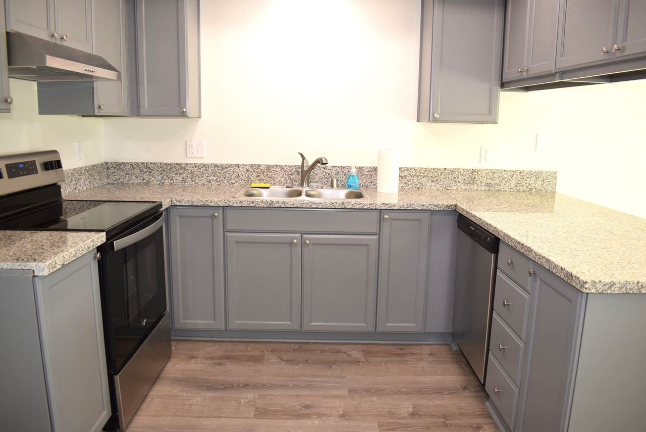 8652 Elk Ridge Way - Photo 6 of 18