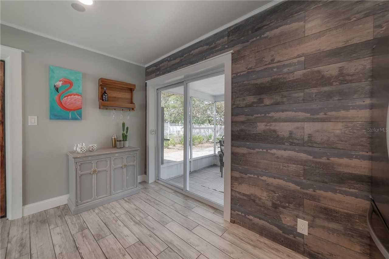 690 Regina Rd - Photo 7 of 21