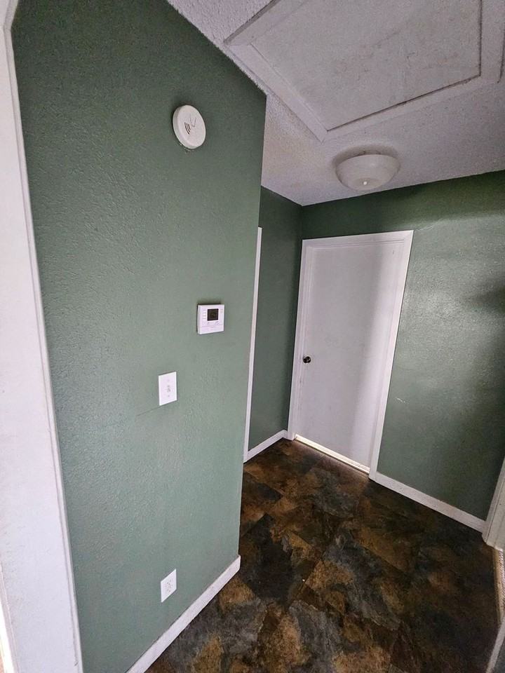 1600 Kings Rd - Photo 7 of 11