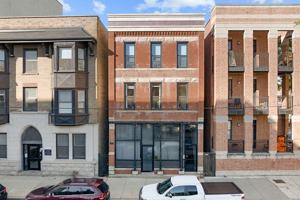 featured image of 2454 N Southport Ave