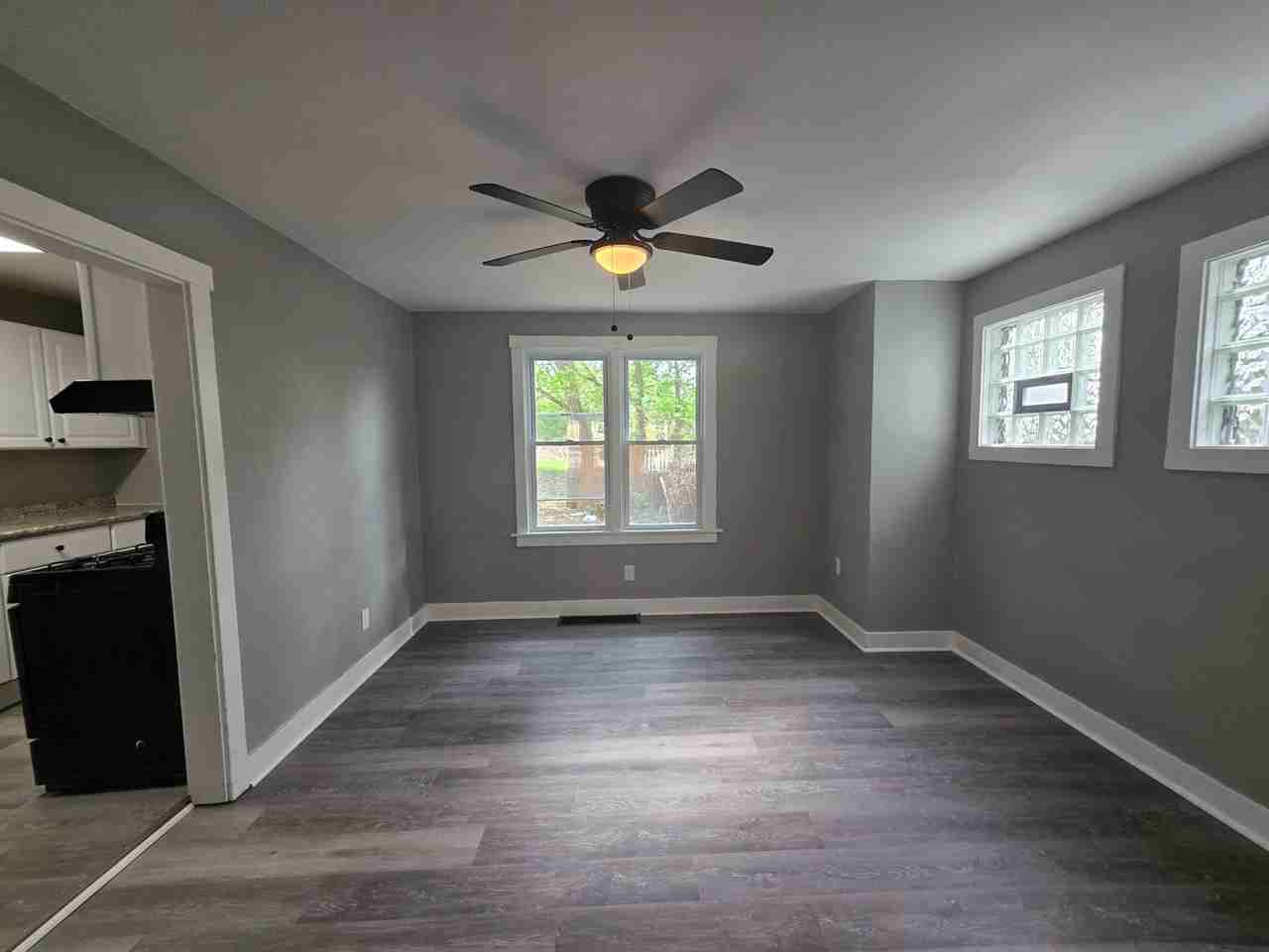 3024 Vancroft St - Photo 6 of 18