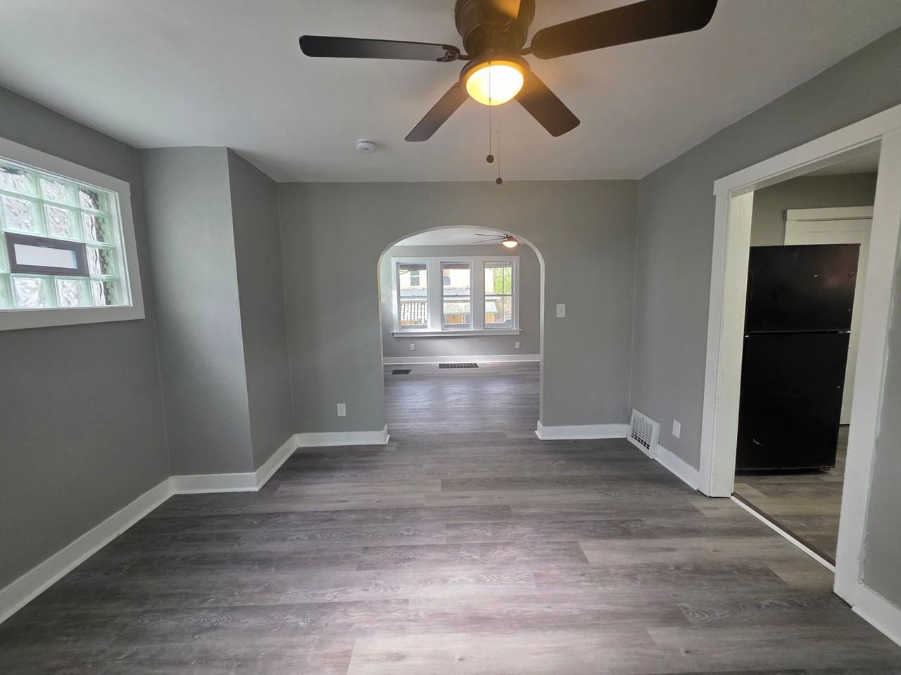 3024 Vancroft St - Photo 7 of 18