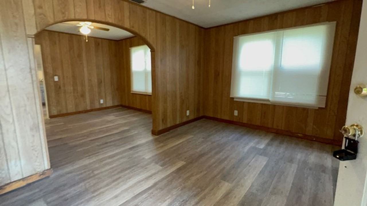 930 18TH ST - Photo 5 of 50