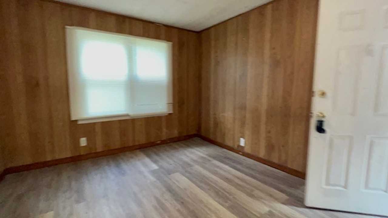 930 18TH ST - Photo 7 of 50