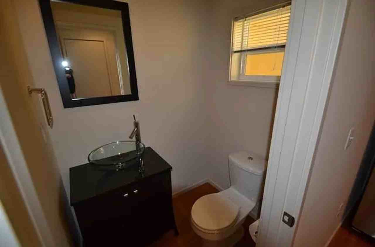 5229A 38th Ave Sw - Photo 6 of 12