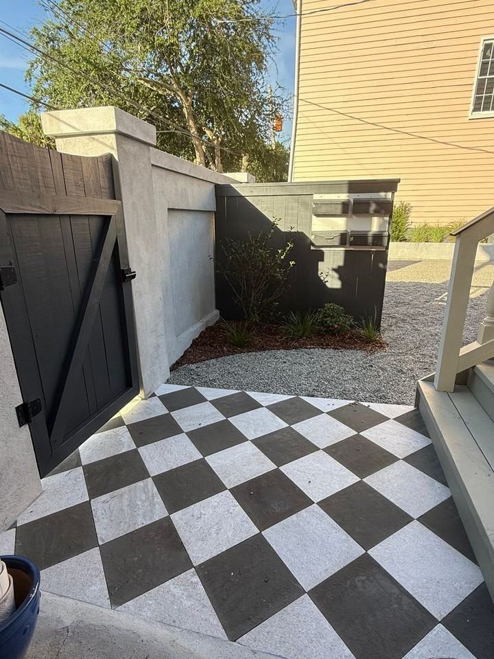 38 Bull St #D - Photo 3 of 13