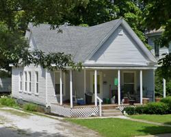 featured image of 1413 N 5th St