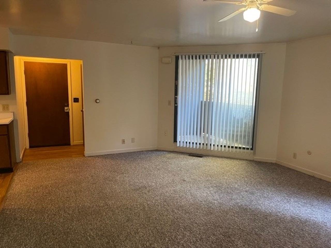 612 W Church St - Photo 3 of 8