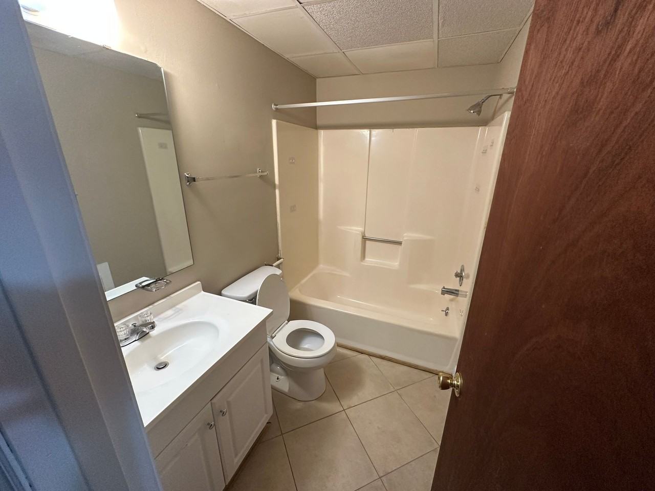 118 Creekside Dr #01 - Photo 3 of 8