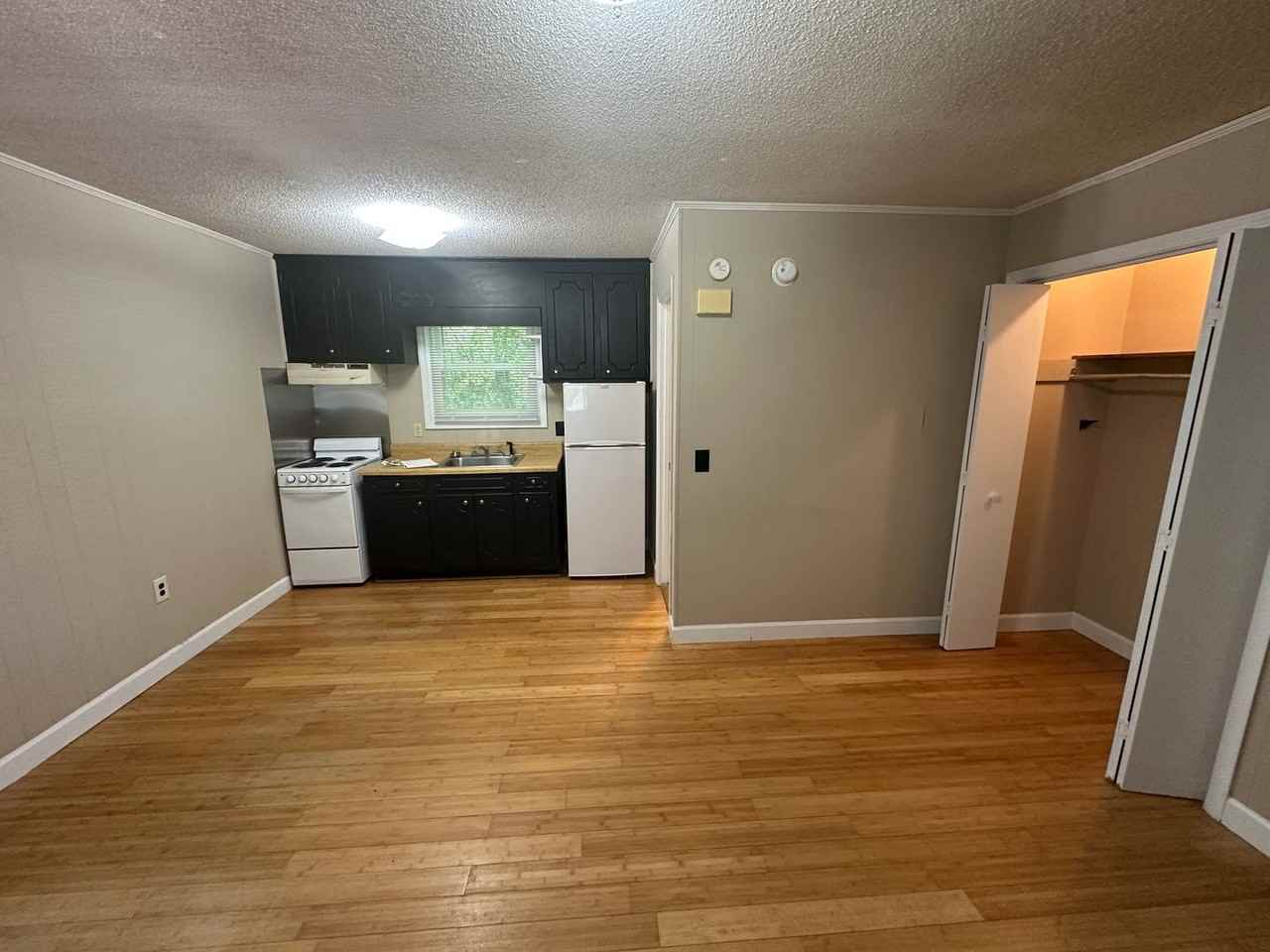 118 Creekside Dr #01 - Photo 4 of 8