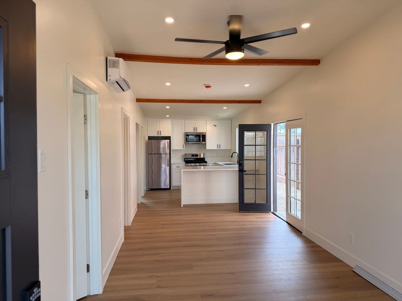 4172 Bannock Ave - Photo 3 of 22