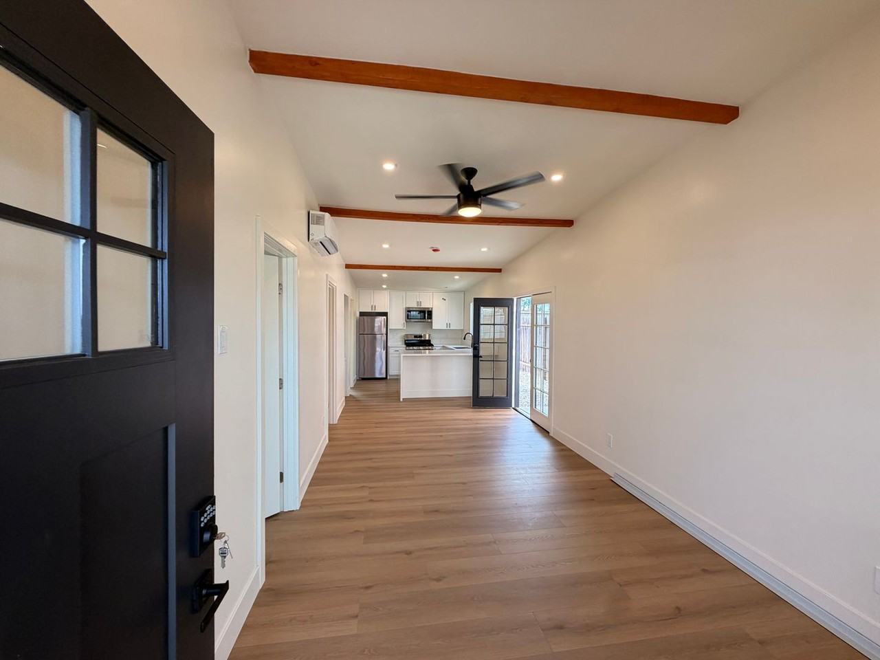 4172 Bannock Ave - Photo 4 of 22