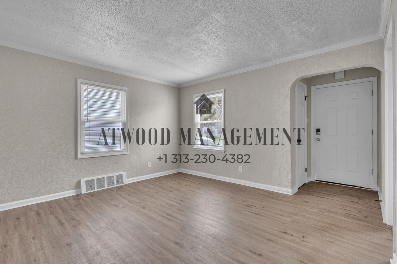 13591 Faust Ave - Photo 2 of 11