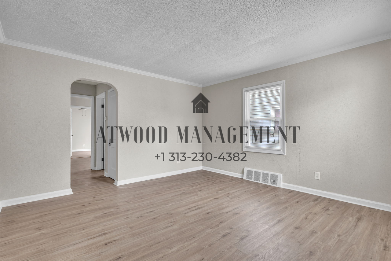 13591 Faust Ave - Photo 3 of 11