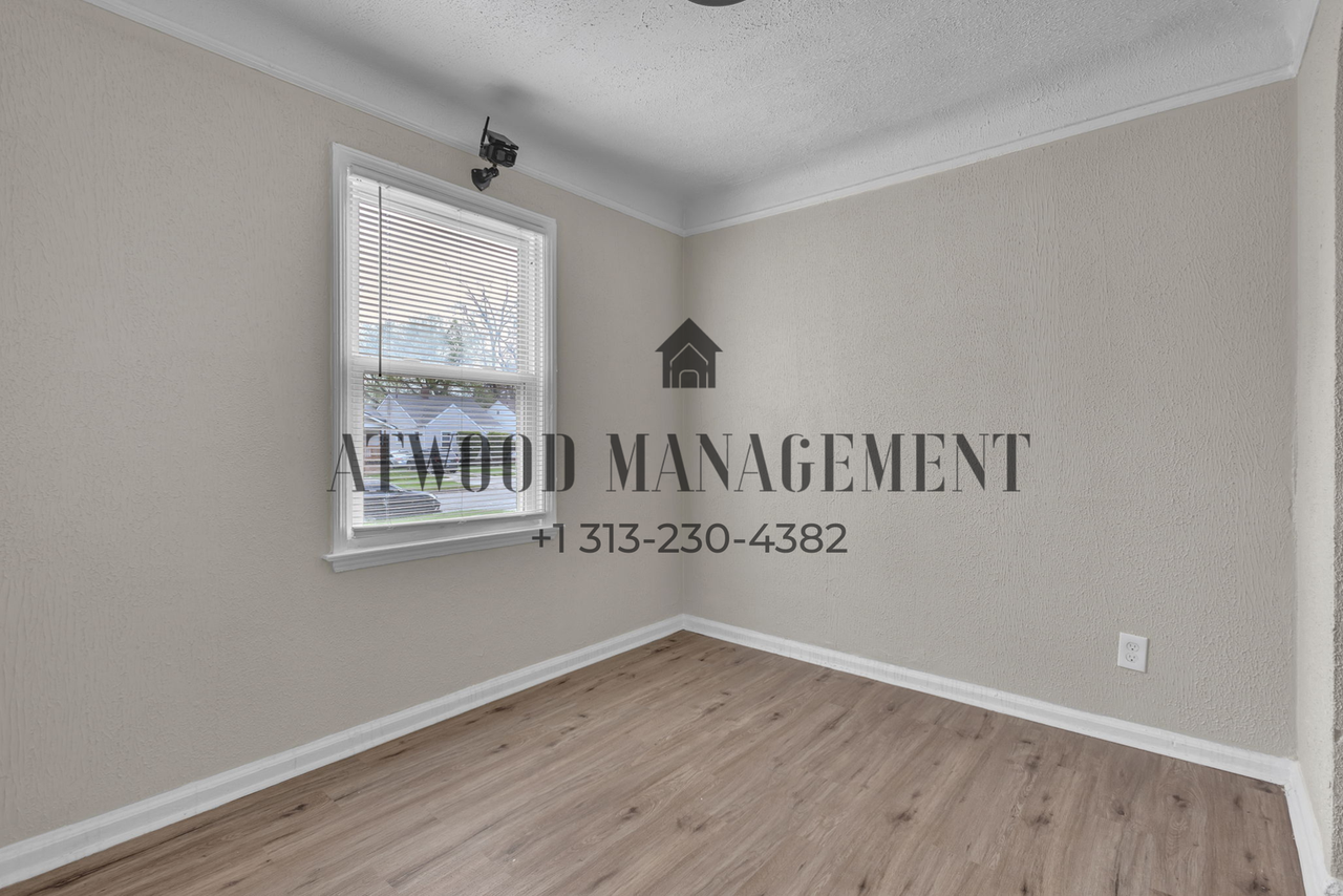 13591 Faust Ave - Photo 6 of 11