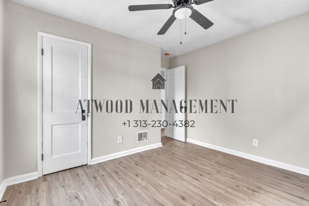 13591 Faust Ave - Photo 7 of 11