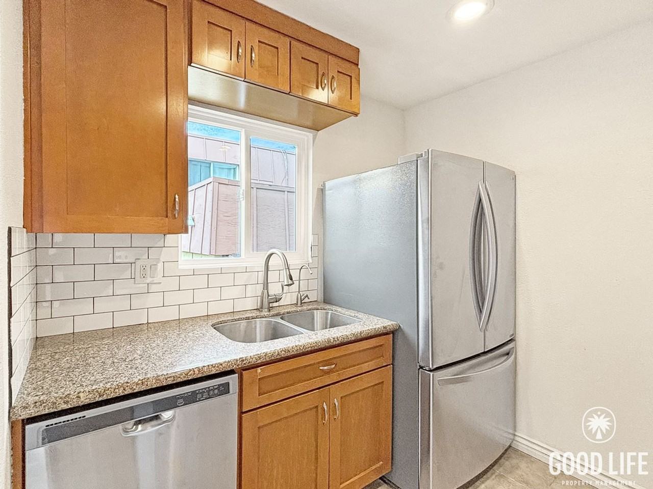 1434 Hilltop Dr #5 - Photo 6 of 22