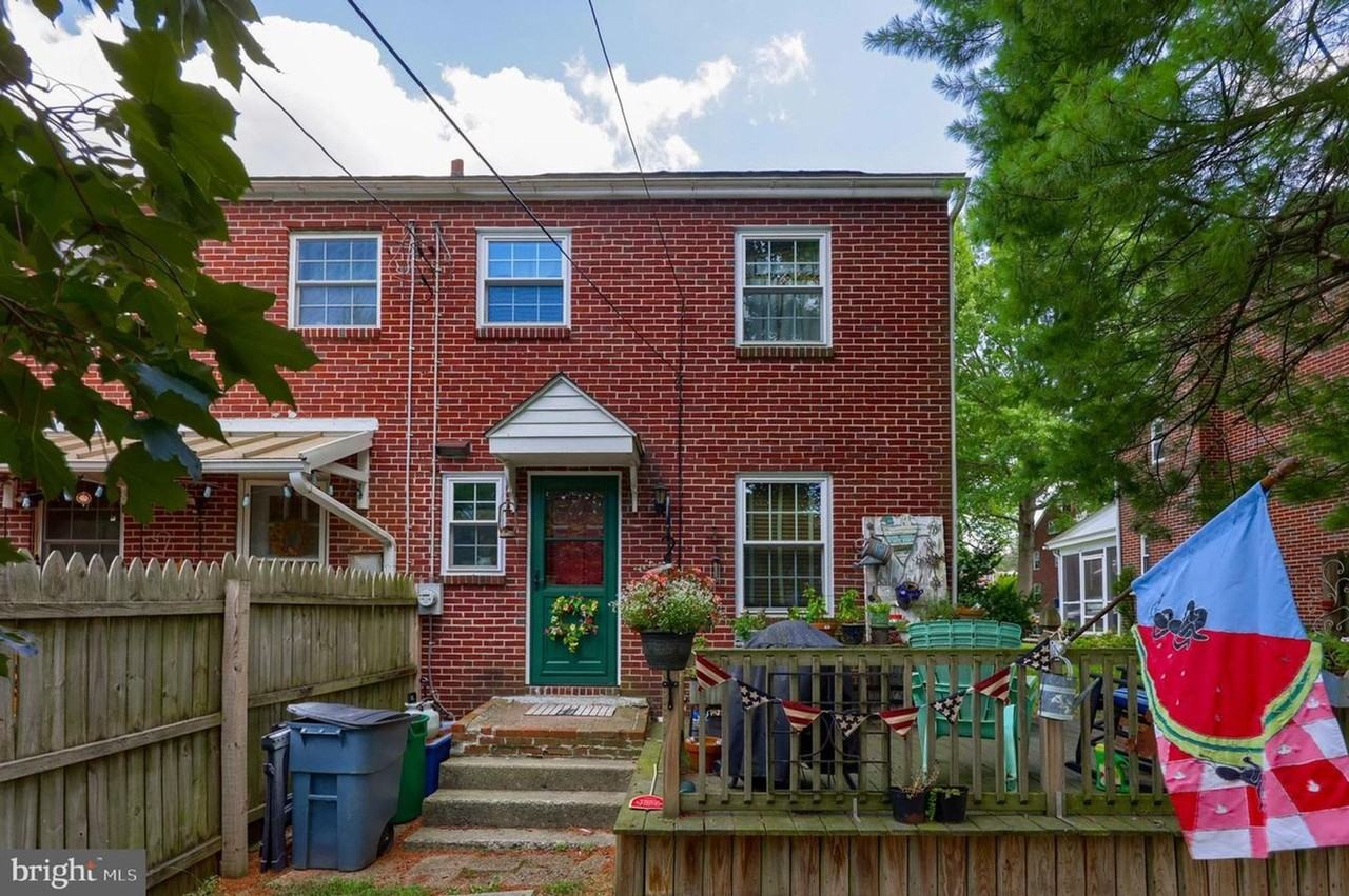 320 Atkins Ave - Photo 7 of 15