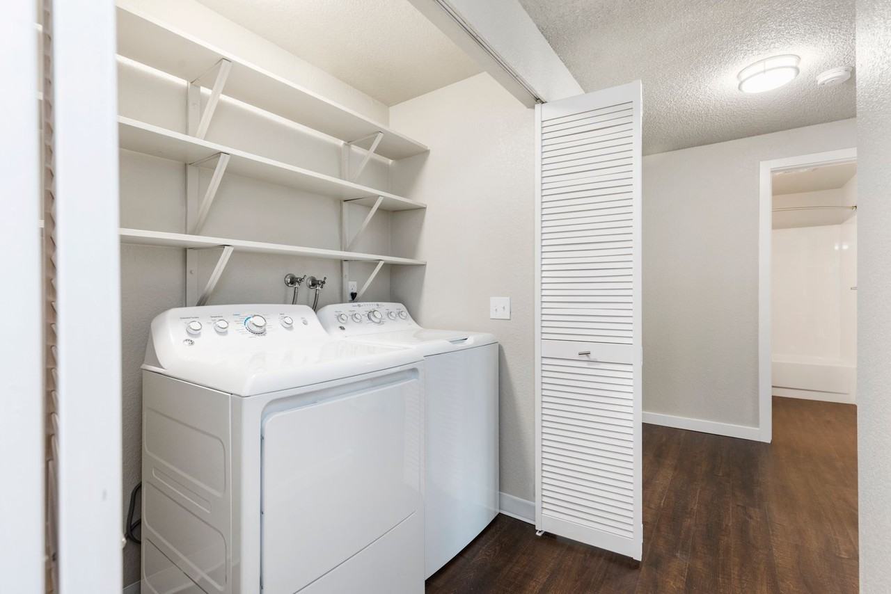 Woodridge Apartments - Photo 3 of 16