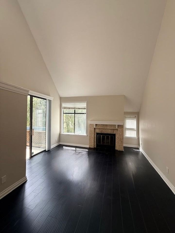 2202 River Run Dr #10 - Photo 4 of 13