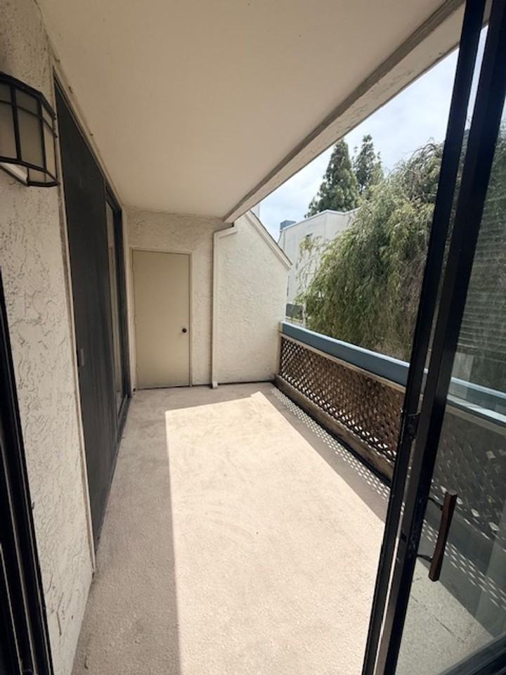 2202 River Run Dr #10 - Photo 5 of 13