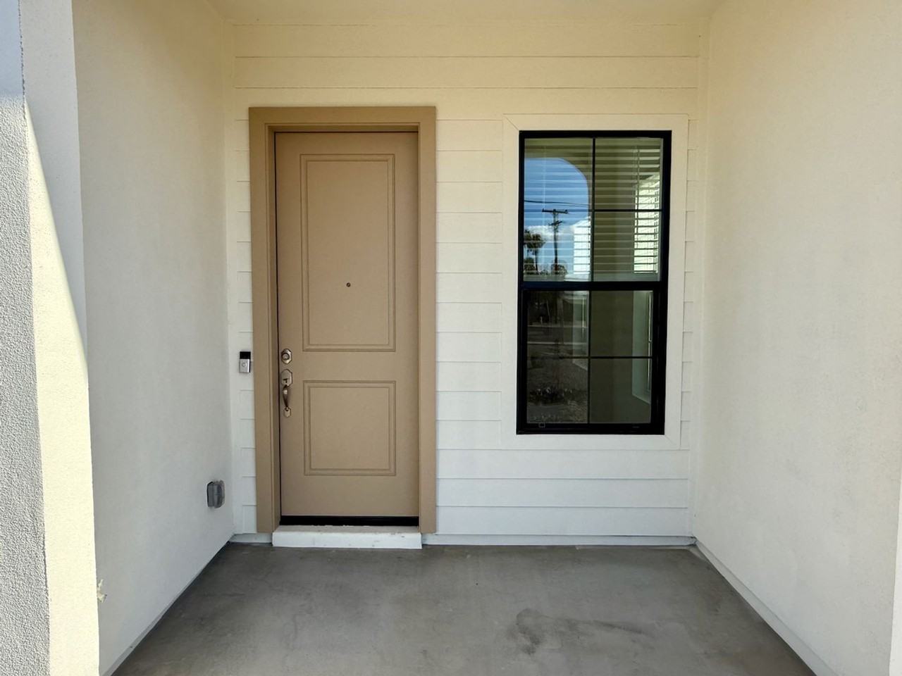 8232 E University Dr - Photo 2 of 19