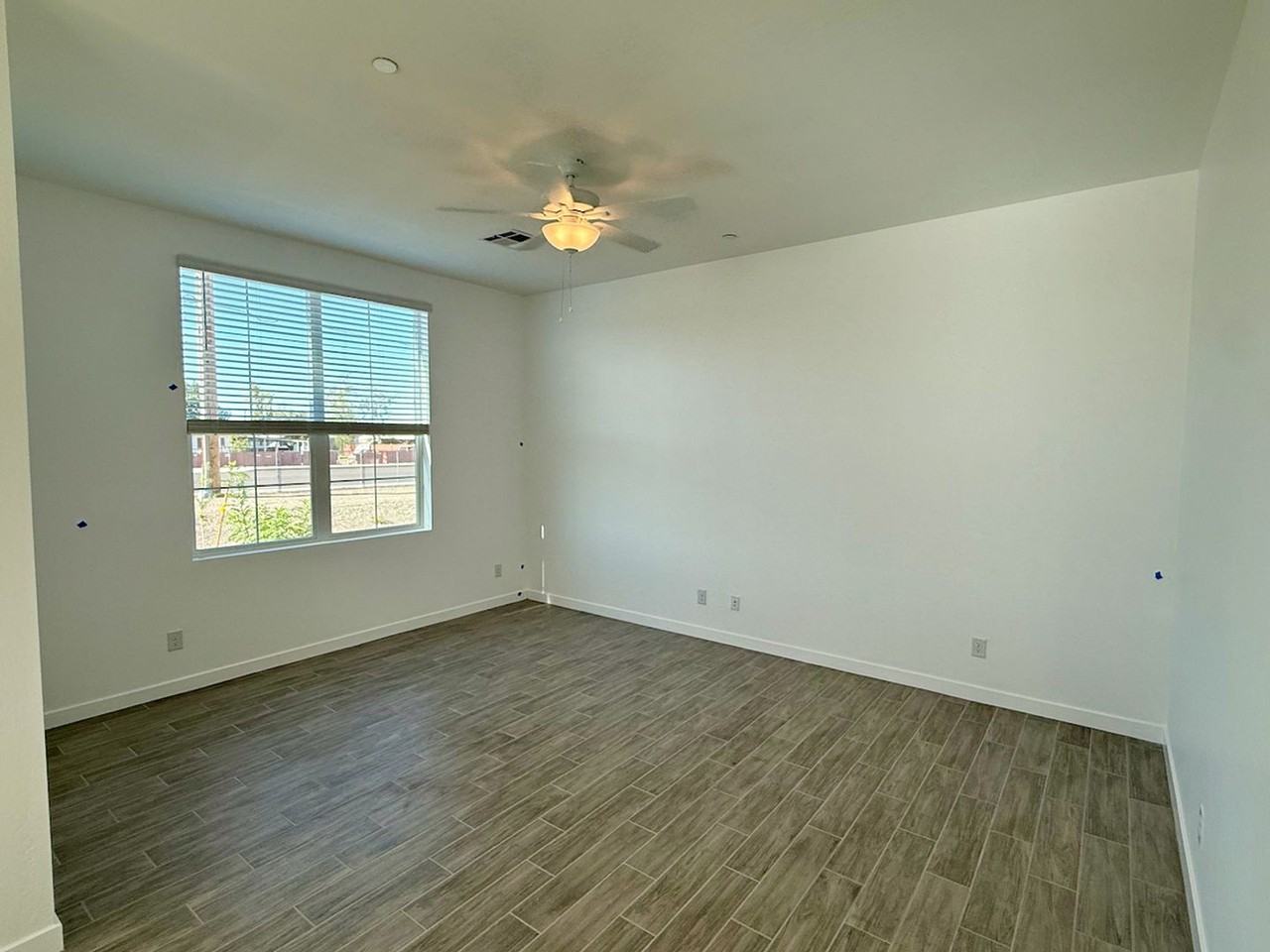 8232 E University Dr - Photo 3 of 19