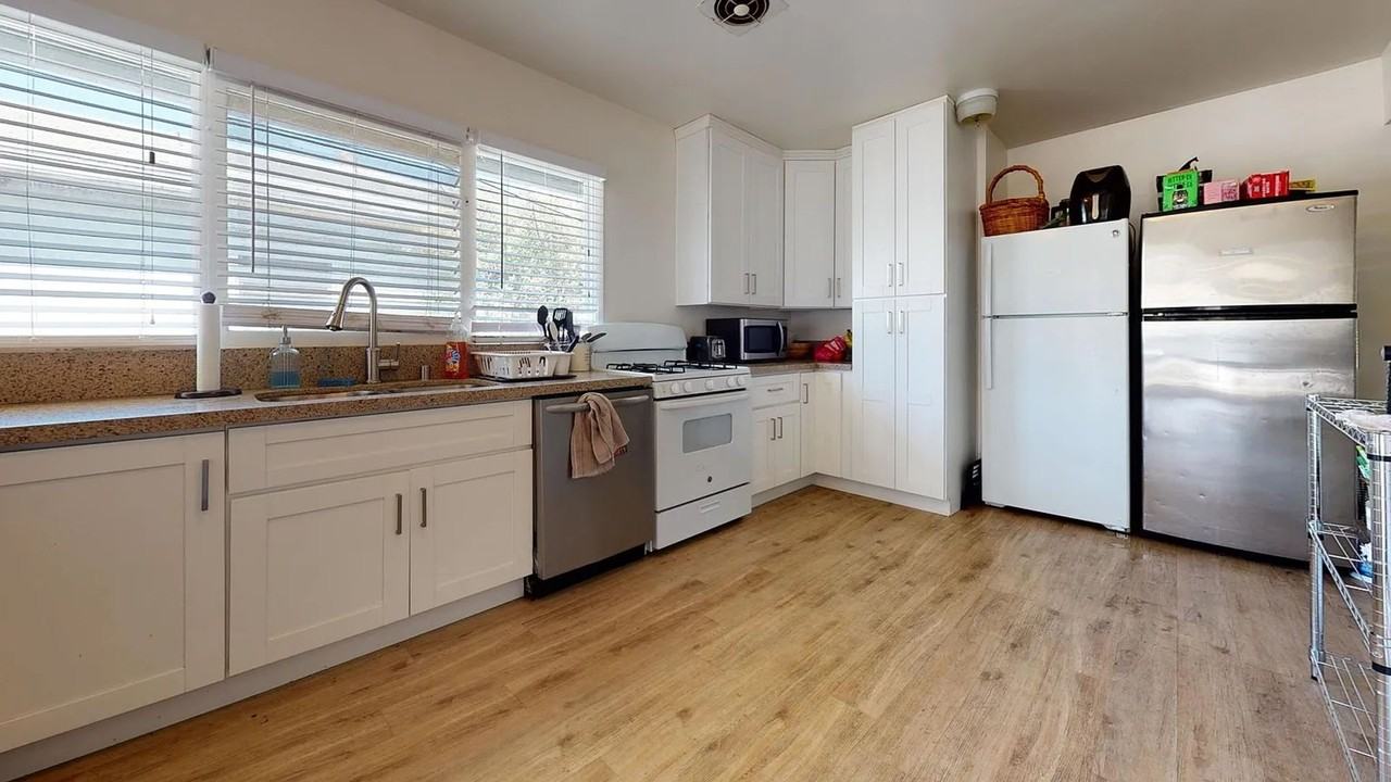 6180 Mary Lane Dr - Photo 4 of 18