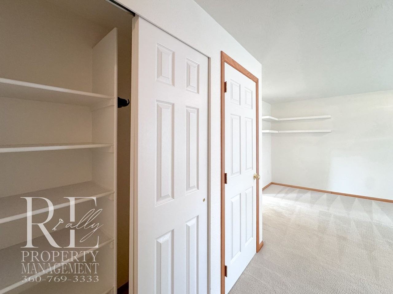 3855 Ne Hyak Way - Photo 7 of 26