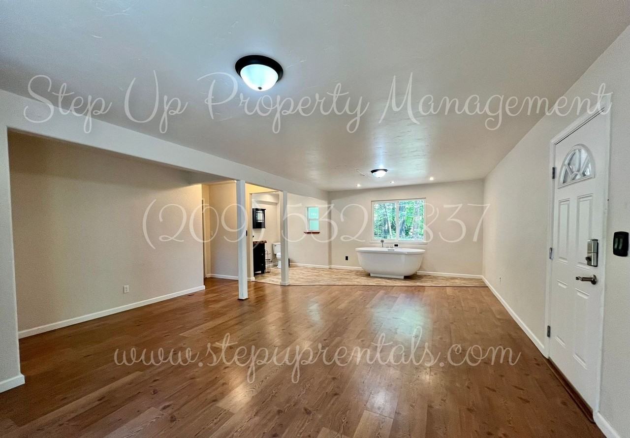 19011 Middle Camp Sugar Pine Rd - Photo 2 of 23