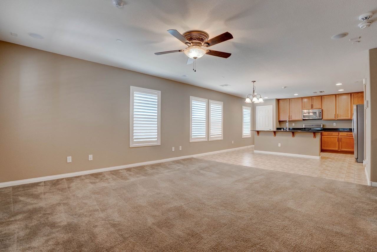 3096 Bicentennial Pkwy - Photo 2 of 37