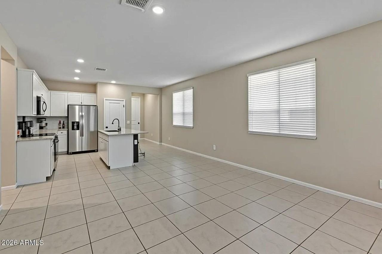17352 W Country Club Ter - Photo 7 of 24
