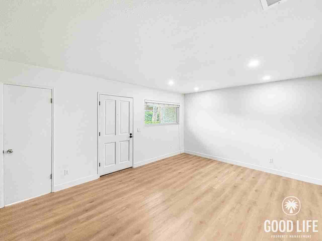 740 N Mollison Ave #B - Photo 4 of 27