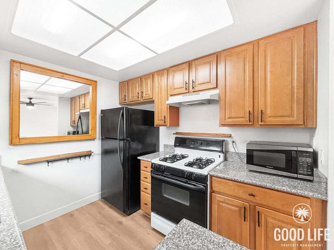 740 N Mollison Ave #B - Photo 7 of 27