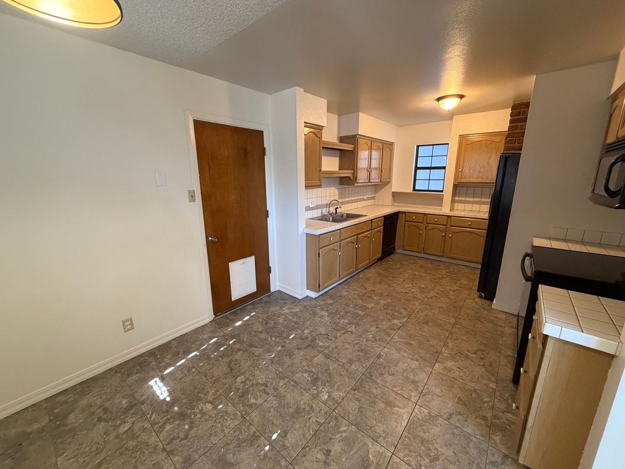 65 E Emerson Way - Photo 4 of 18