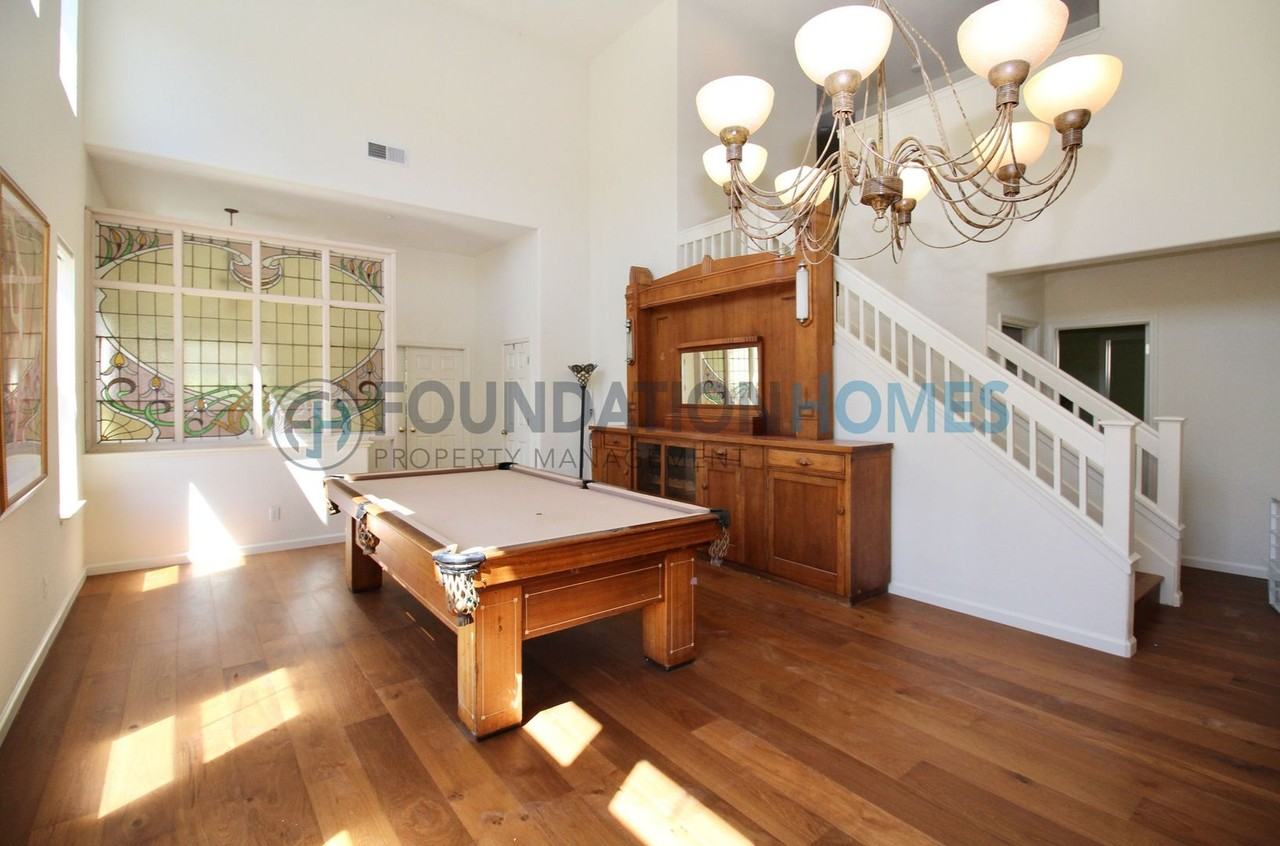 115 Maybeck St - Photo 4 of 23