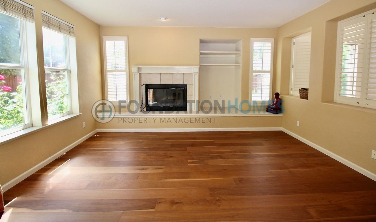 115 Maybeck St - Photo 5 of 23