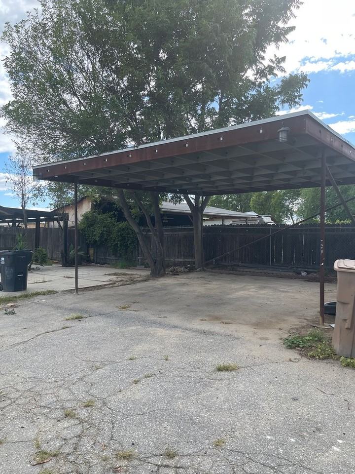 265 Hudson Dr - Photo 3 of 13