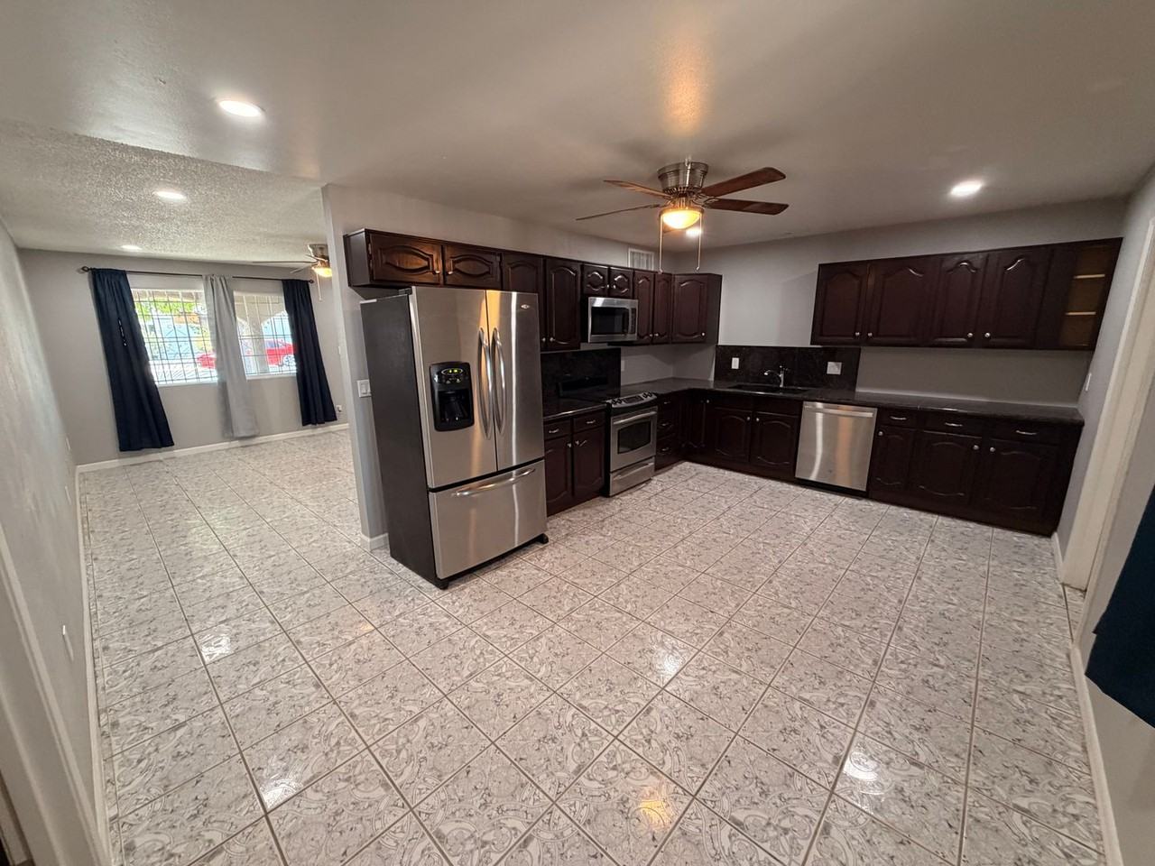 301 N 3rd St - Photo 5 of 25