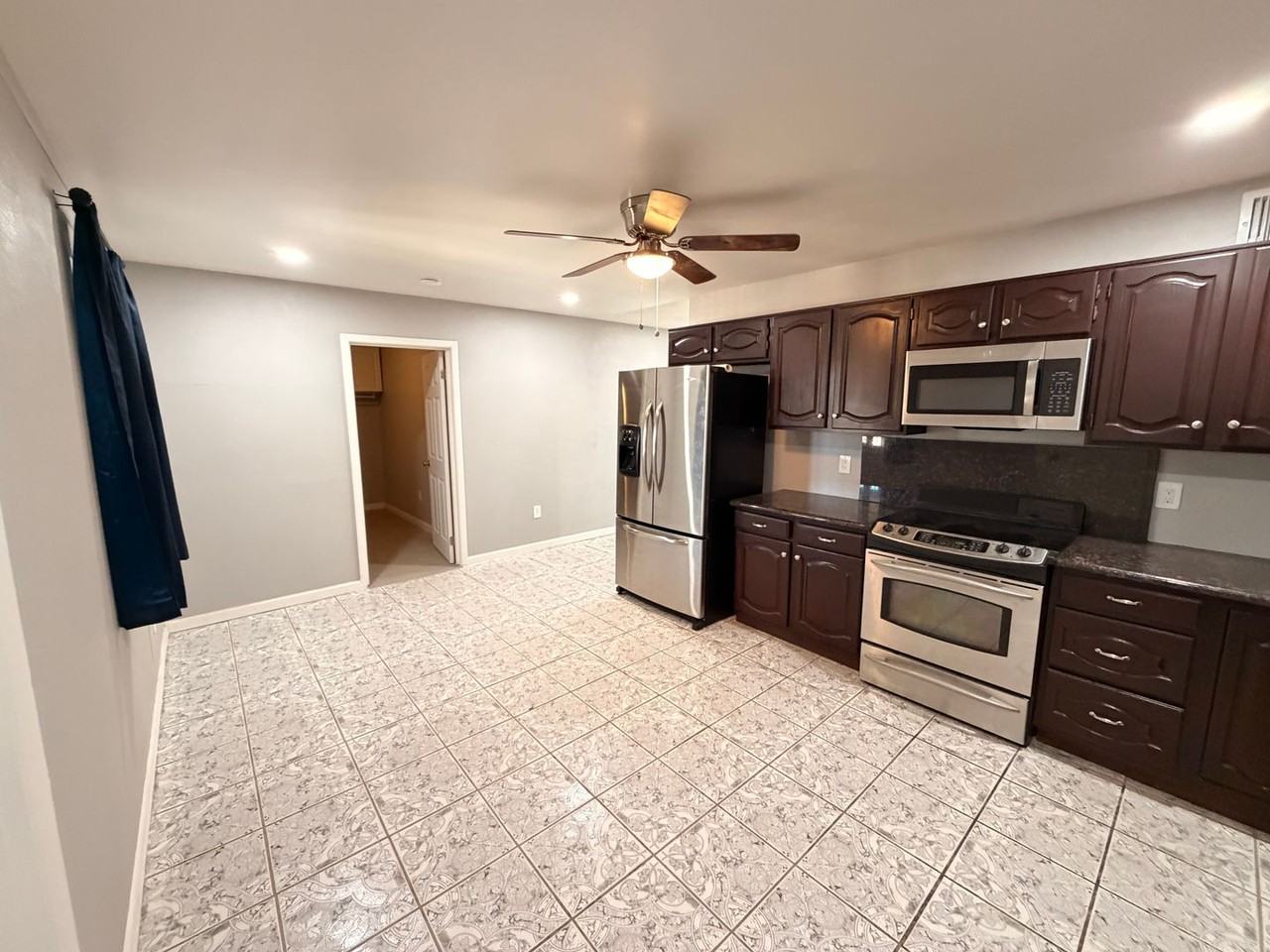 301 N 3rd St - Photo 7 of 25