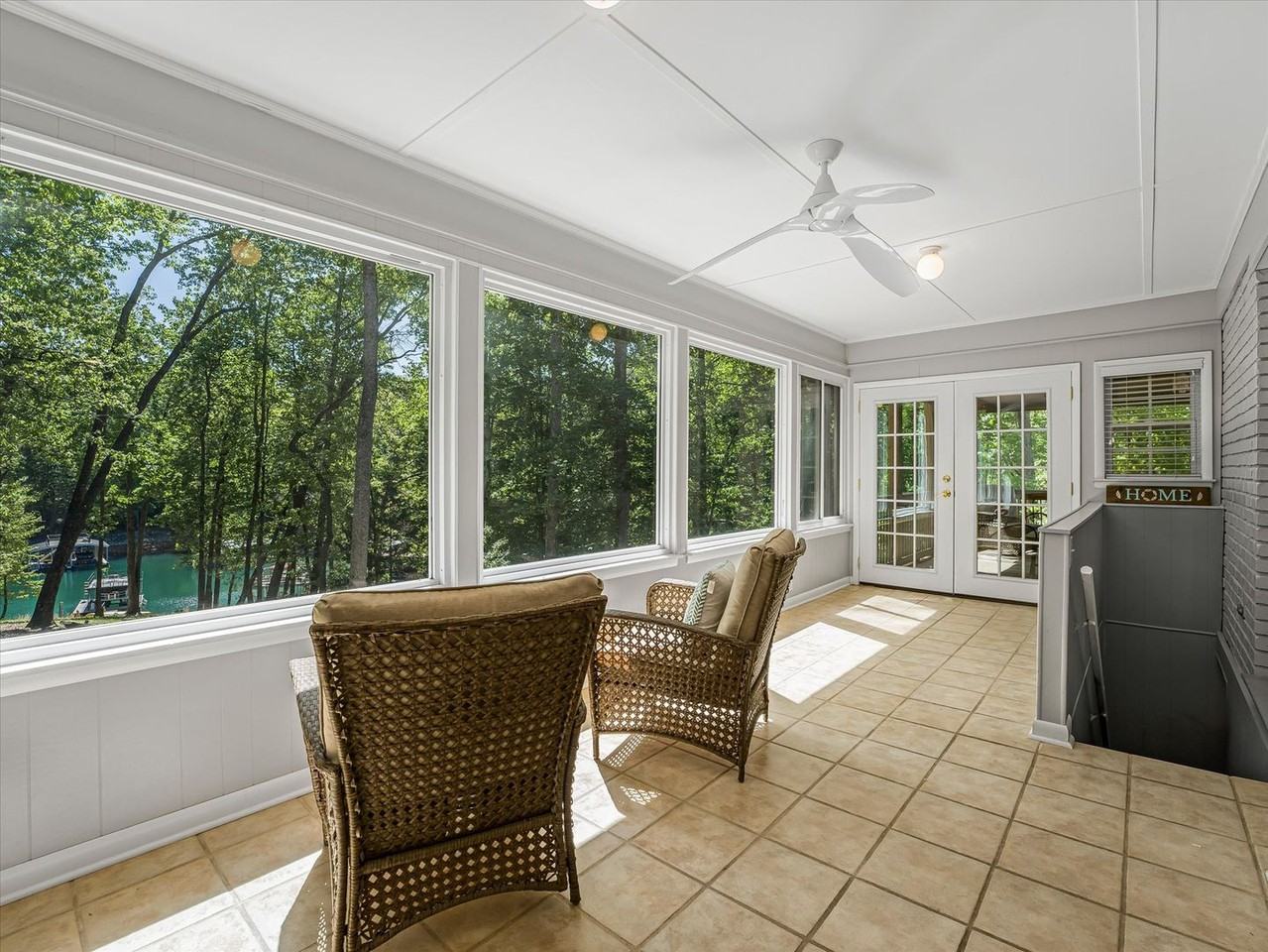 6265 Lakeview Dr - Photo 7 of 40