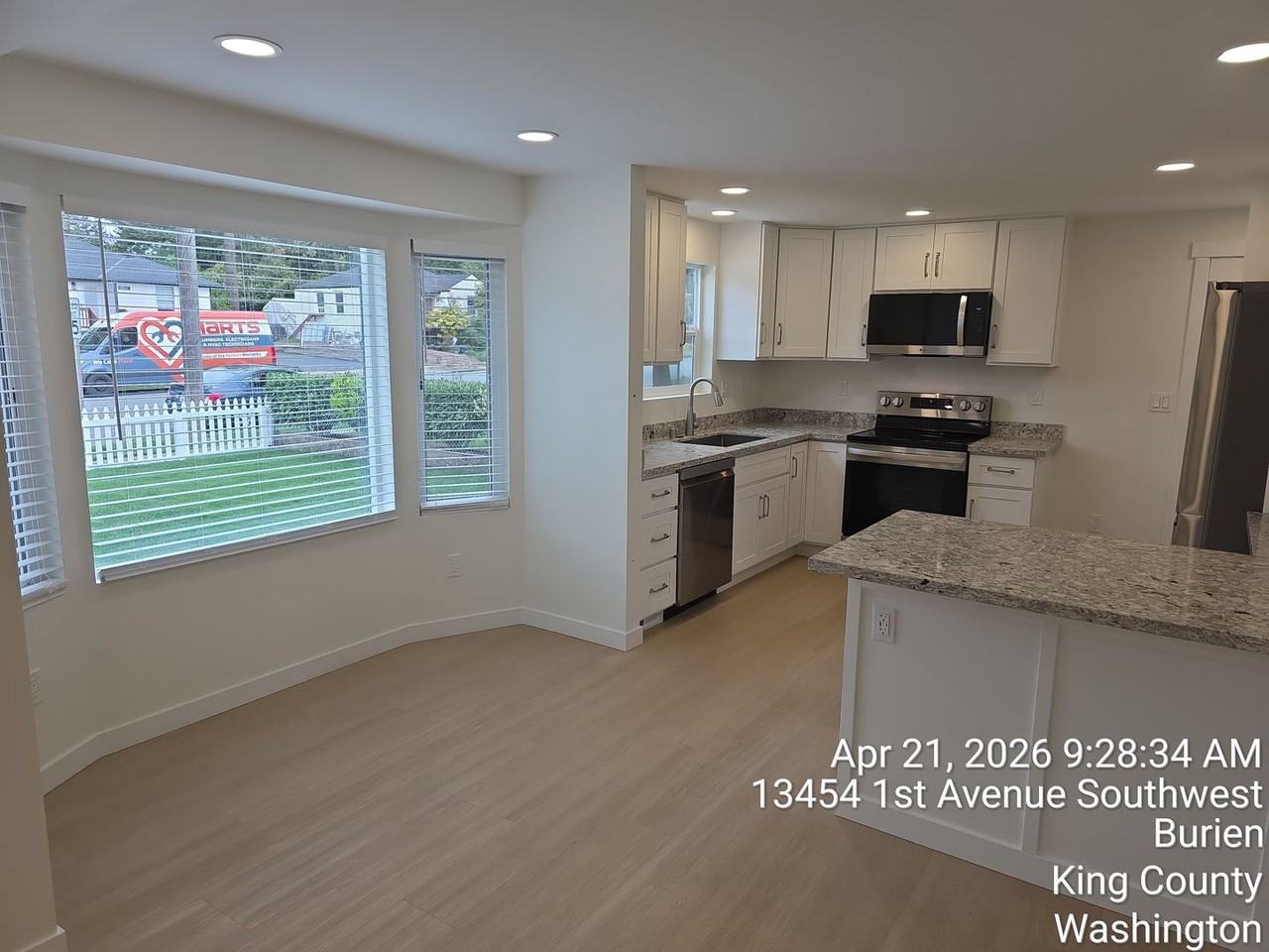 13454 1st Ave Sw - Photo 5 of 28