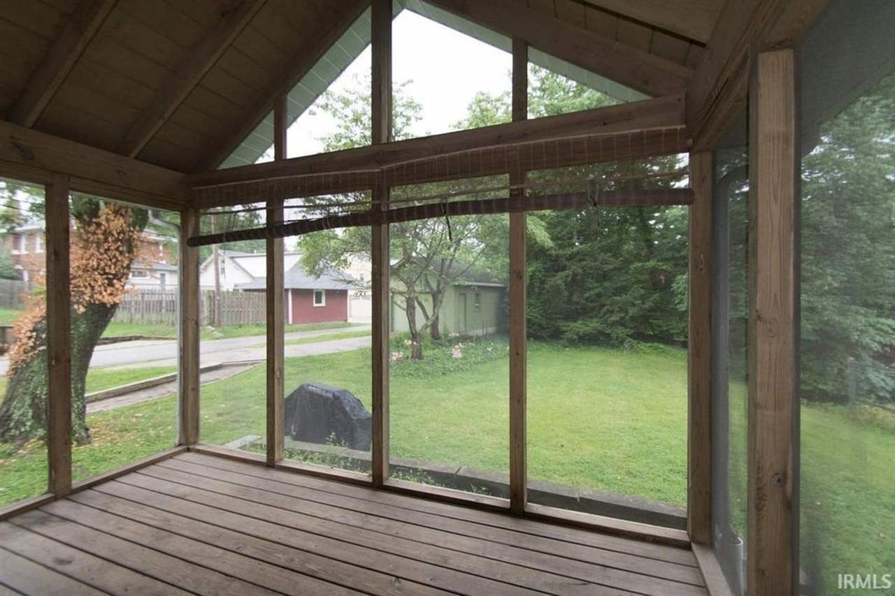 520 S Eagleson Ave - Photo 3 of 17