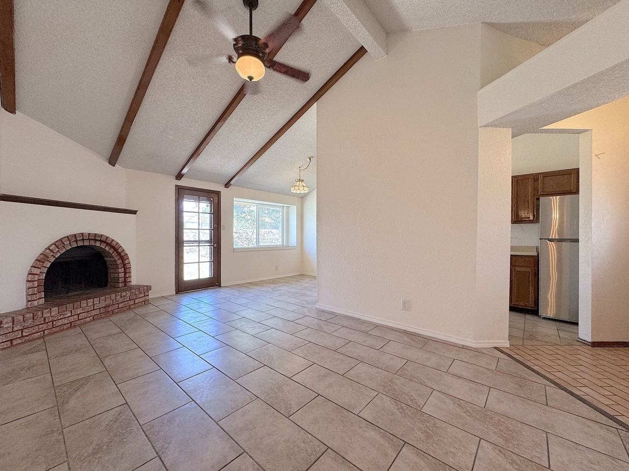 6025 Belladonna Cir - Photo 7 of 20