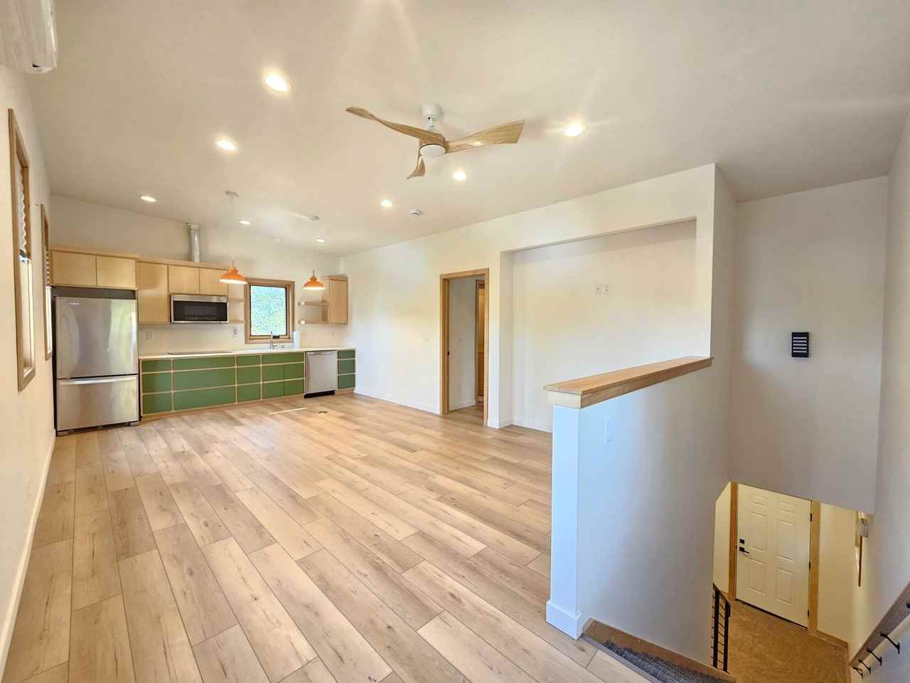 825 S Montavilla Dr - Photo 2 of 13