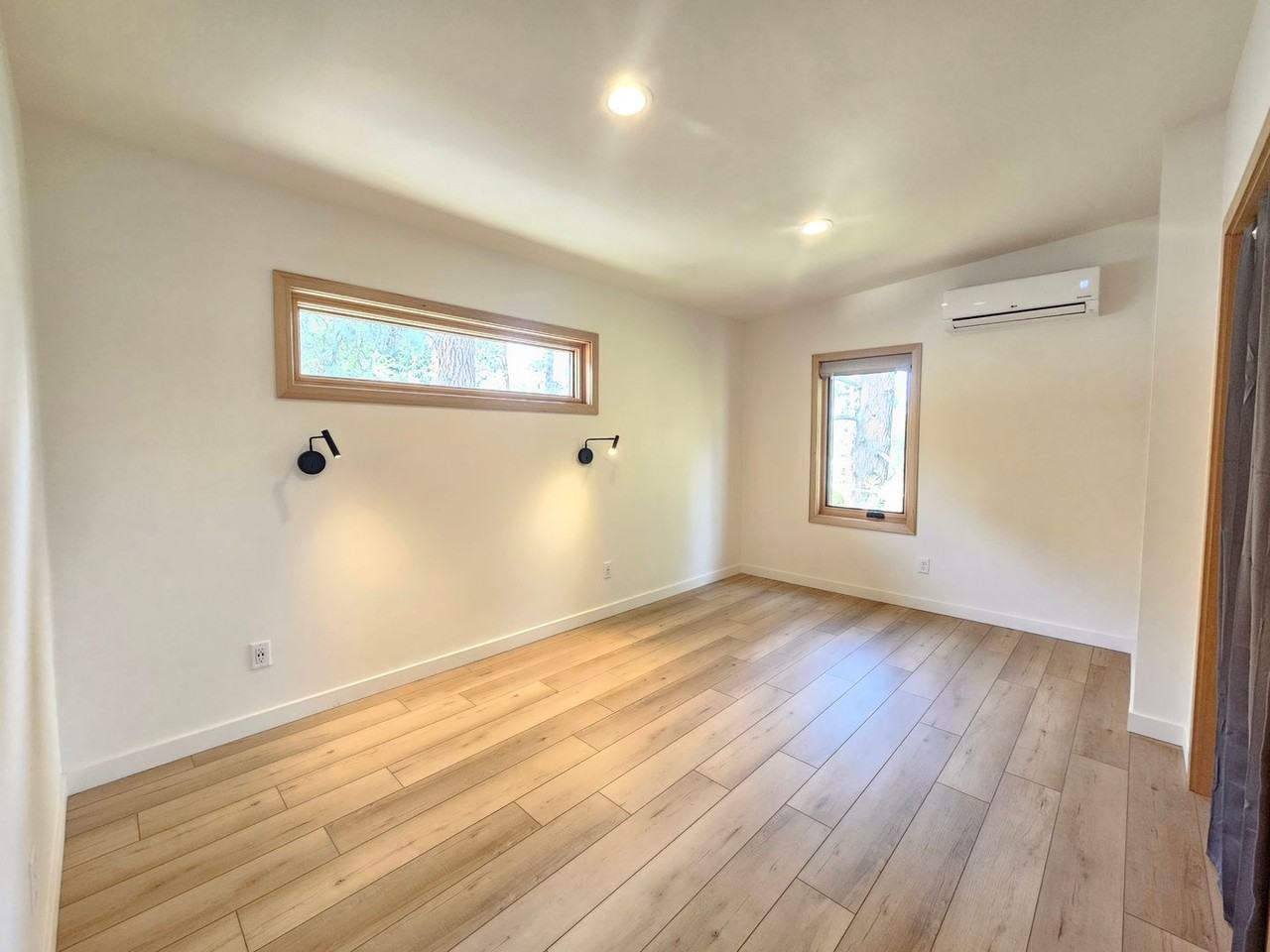 825 S Montavilla Dr - Photo 5 of 13