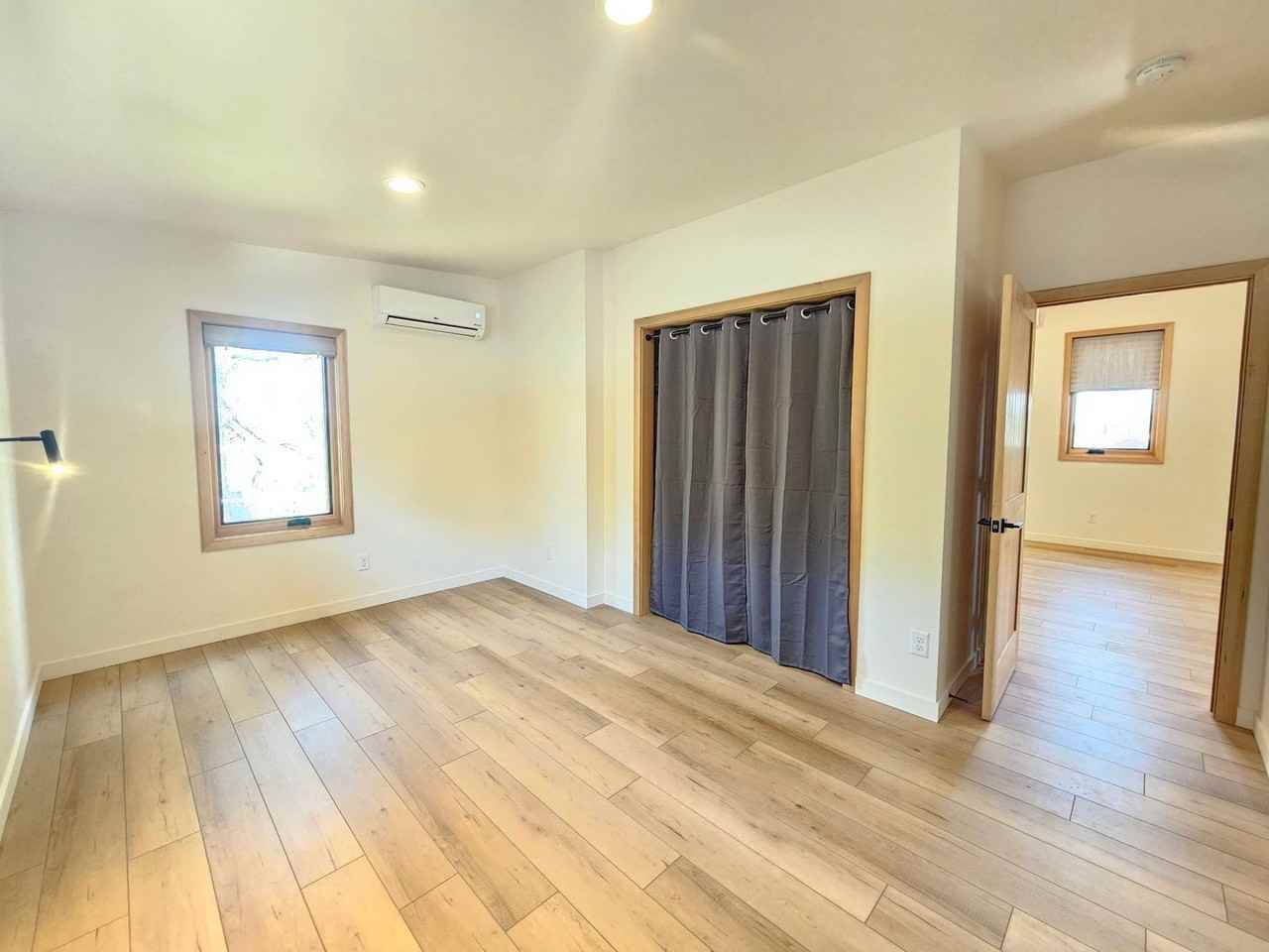 825 S Montavilla Dr - Photo 6 of 13