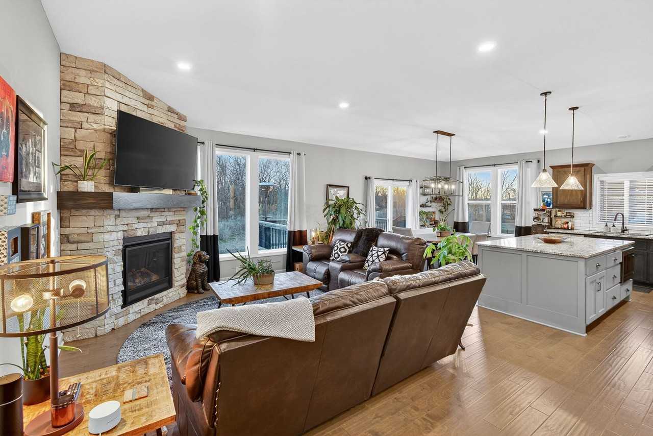 3213 Se Mill Creek Ln - Photo 5 of 29